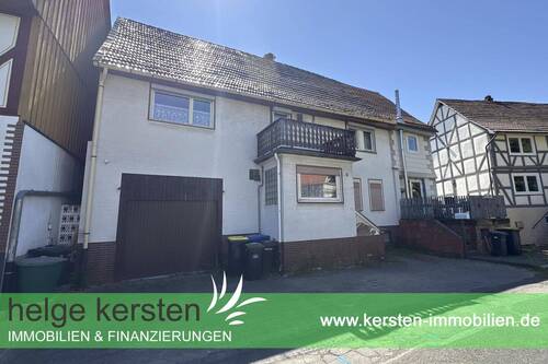 Einfamilienhaus in Heina - Handwerker aufgepasst - Sanierungsbedürftiges Einfamilienhaus mit Garage sucht neue Eigentümer!