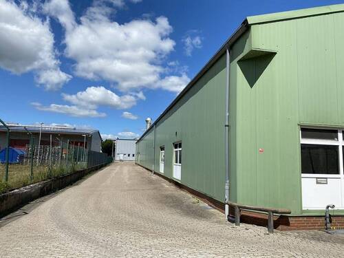 Lkw-Umfahrt - Halle in Itzehoe