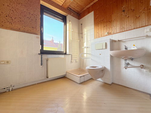 Duschbad im Obergeschoss - 