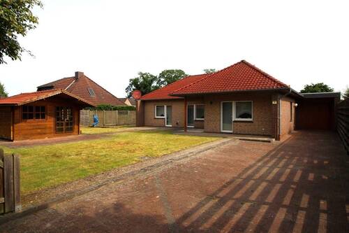1.JPG - Ebenerdiger Walmdachbungalow in SandkrugHatterwüsting