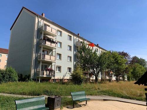 Hausansicht - Tür auf, Möbel rein! - 350,00 EUR Kaltmiete, ca.  52,20 m² Wohnfläche