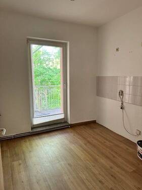 Küche mit Balkon - 