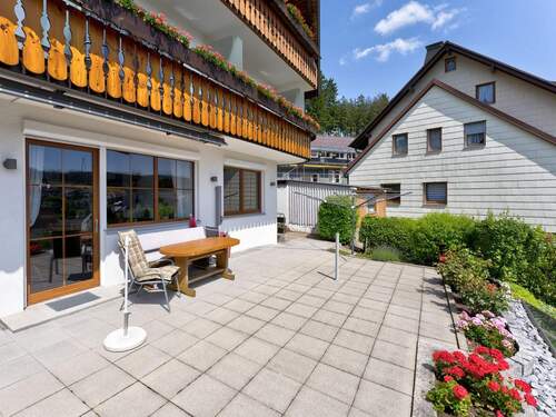 großzügige Südterrasse - 