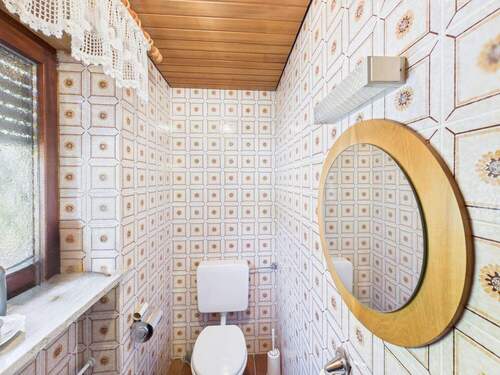 WC - 