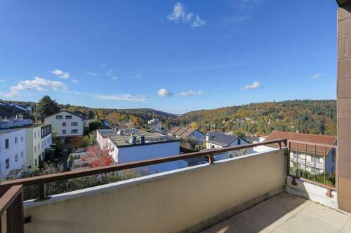 Balkon - Wohnen mit schöner Aussicht! - 190.000,00 EUR Kaufpreis, ca.  83,50 m² Wohnfläche