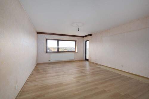 Wohnzimmer - 3 Zimmer Etagenwohnung in Pforzheim-Würm