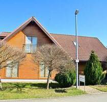 Niedrigenergiehaus mit vielen Möglichkeiten - Adelshofen