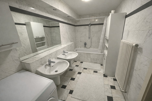 Visualisierung Badezimmer Wohnung EG/UG (KI) - 