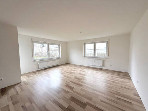 EG Wohnen - 5 Zimmer Mehrfamilienhaus, Wohnhaus zum Kaufen in Erkheim