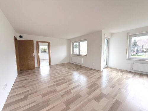 EG Wohnen - 5 Zimmer Mehrfamilienhaus, Wohnhaus in Erkheim