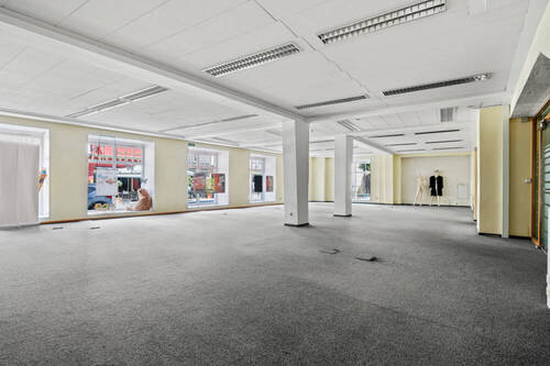 Schaufenster Straßenfront Kirchstraße - 