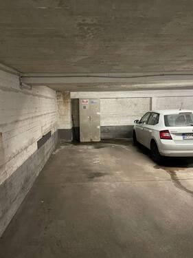 IMG_4575.jpeg - TG Stellplatz in Winterhude - 150,00 EUR Miete,