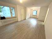 Wohnzimmer - 2 Zimmer Etagenwohnung zur Miete in Pegnitz