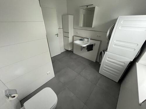 Bad - 3 Zimmer Etagenwohnung in Ottersberg