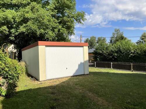 Garage - Einfamilienhaus mit 120,00 m² in Halsbrücke zum Kaufen