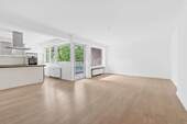Bild 1 - Barrierefrei: Sanierte 2,5-Zimmer-Wohnung mit Blick ins Grüne