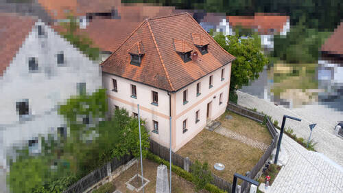 Süd-/Westseite - Einfamilienhaus mit 119,60 m&sup2; in Königstein / Kürmreuth zum Kaufen