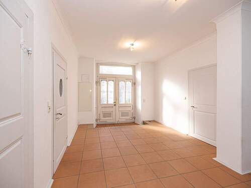 Diele (EG links) - Mehrfamilienhaus, Wohnhaus mit 153,80 m&sup2; in Bünde zum Kaufen