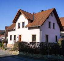 Klein aber fein - Einfamilienhaus mit Garage in Aufseß