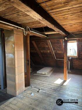 Dachboden ausbaufähig - 
