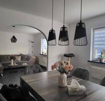 MERZIG -STADTNAH - EINSEITIG ANGEBAUTES GERÄUMIGES EINFAMILIENHAUS MIT VIEL PLATZ - VIER SCHLAFZIMMER, TERRASSE, KLEINEM NATURIDYLL + GROSSE GARAGE