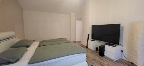 4. SCHLAFZIMMER - 