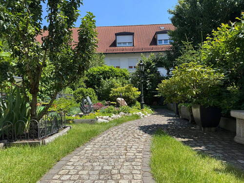 Garten - Reihenhaus mit Charme in München-Trudering