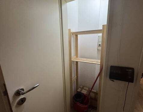 Abstellkammer im Flur - 2 Zimmer Etagenwohnung in Hamburg