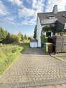 Seitenansicht, Garage, Parken - 9 Zimmer Einfamilienhaus zur Miete in Koblenz