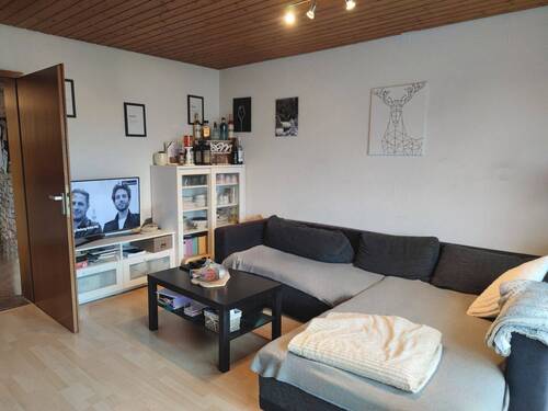 ... gemütliches Sofaecke - 2 Zimmer Etagenwohnung in Karlsruhe