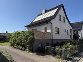 Bild 2 - 4 Zimmer Einfamilienhaus zum Kaufen in Burg