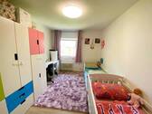 Kinderzimmer gen Osten ausgerichtet - 