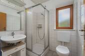 Duschbad im Erdgeschoss (3,31m²) - 