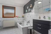Badezimmer im Obergeschoss (11,20m²) ... - 