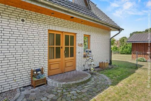 Hauseingang - 5 Zimmer Einfamilienhaus in Langwedel