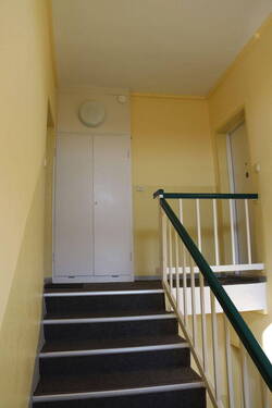 Treppenhaus - Etagenwohnung mit 46,00 m² in Zwenkau zum Kaufen