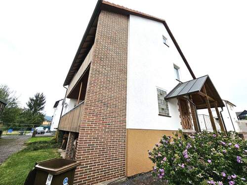 Seitenansicht - Mehrfamilienhaus, Wohnhaus mit 174,00 m² in Ahnatal / Weimar zum Kaufen