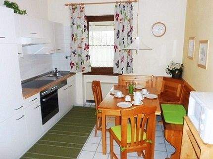 offene Küche mit Essplatz - 