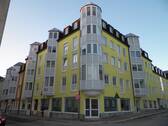 Hausansicht - 3-Raumwohnung mit Balkon und Fahrstuhl