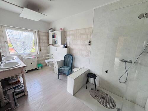 Helles Badezimmer - 