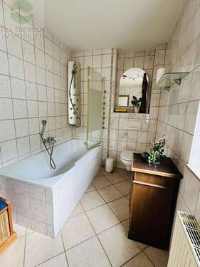 Bad mit Wanne EG - 
