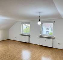 Helle 3,5 Zimmer DG Wohnung mit Keller, Garten und Stellplatz - Weisendorf