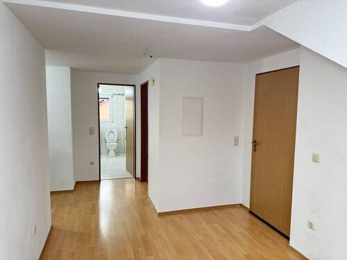 Eingangsbereich - 3 Zimmer Etagenwohnung in Weisendorf