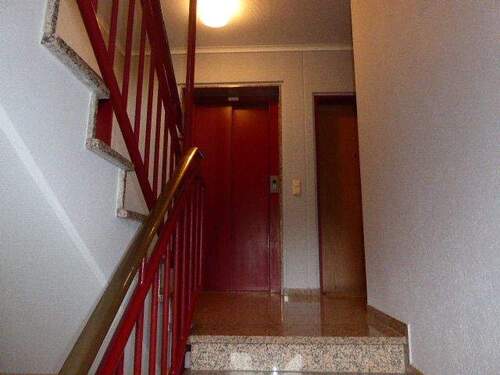 Treppenhaus-ebenso - 