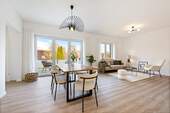 Wohn,- und Essbereich - 5 Zimmer Etagenwohnung zum Kaufen in Schackendorf