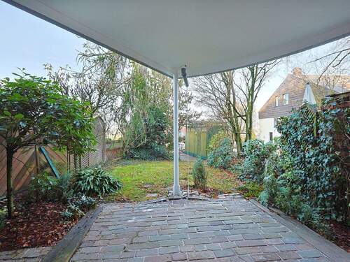 Überdachte Terrasse und Garten - 5 Zimmer Reihenmittelhaus in Leinfelden-Echterdingen-Stetten