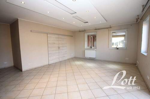 Wohn- und Esszimmer - 