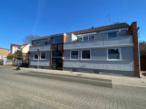 Hausansicht - Ideal-Zentral in Stadt und Bahnhofsnähe! (JS-1020-191)