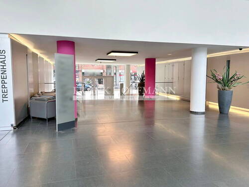 M2452 Foyer - 