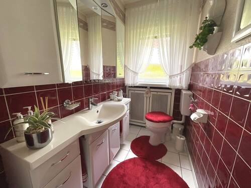 Gäste-WC im Erdgeschoss - 